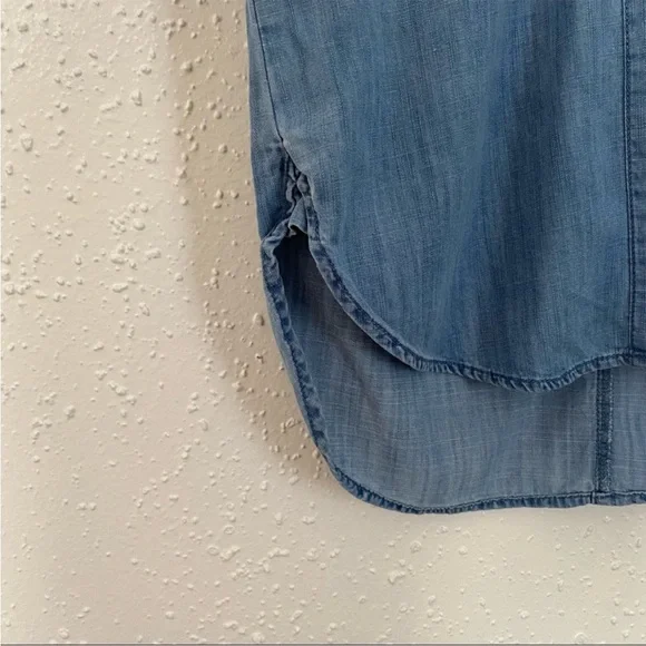 J Crew denim top. Like new. Very cute and flattering! - Picture 4 of 6